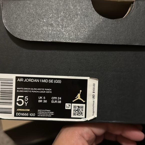 Nike 5.5 Youth Air Jordan 1 MID - Picture 7 of 7